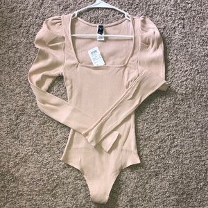Long sleeved bodysuit